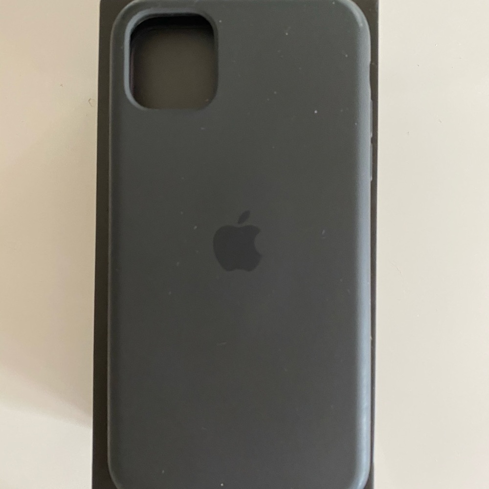 IPhone 11 case apple